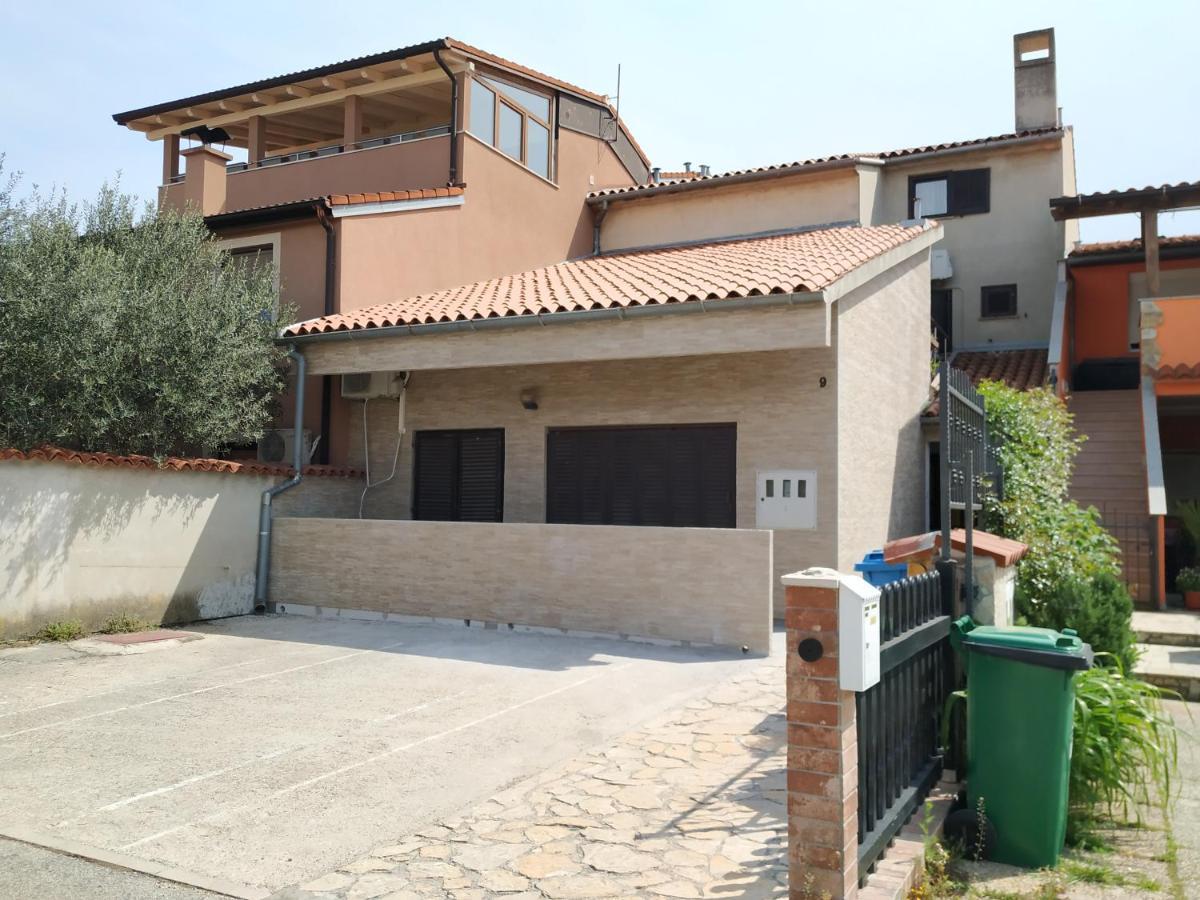 Apartmani Zlatko Πούλα Εξωτερικό φωτογραφία