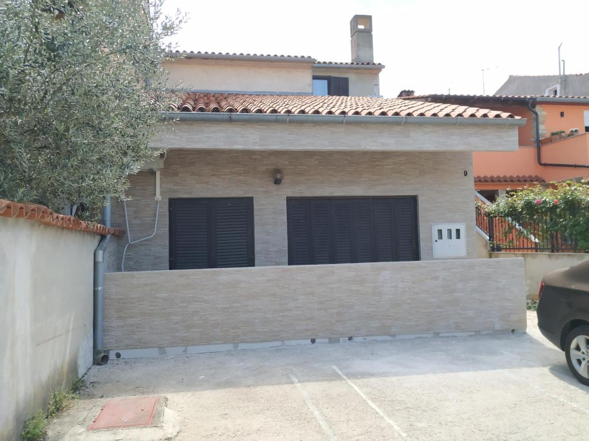 Apartmani Zlatko Πούλα Εξωτερικό φωτογραφία