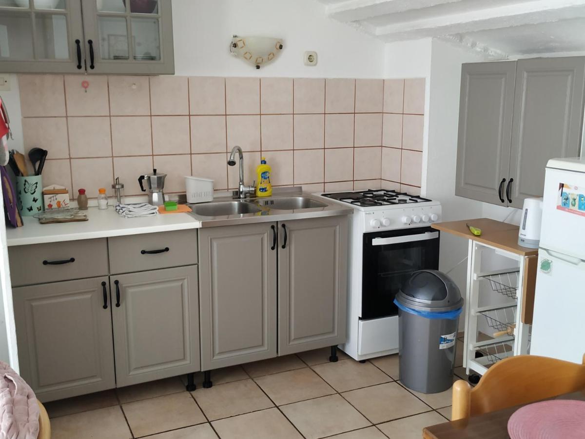 Apartmani Zlatko Πούλα Εξωτερικό φωτογραφία