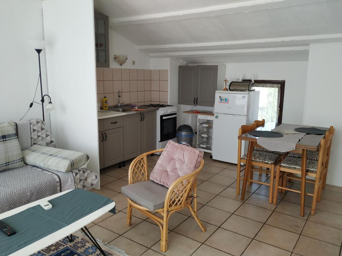 Apartmani Zlatko Πούλα Εξωτερικό φωτογραφία