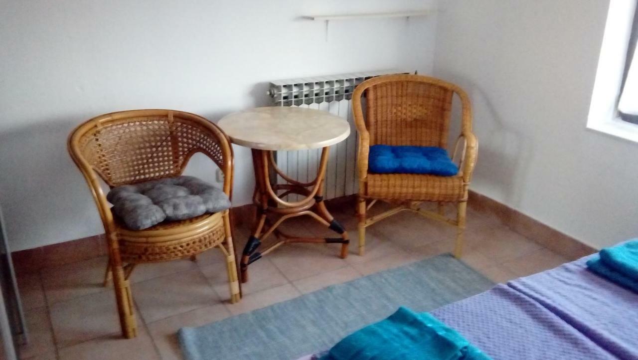 Apartmani Zlatko Πούλα Εξωτερικό φωτογραφία