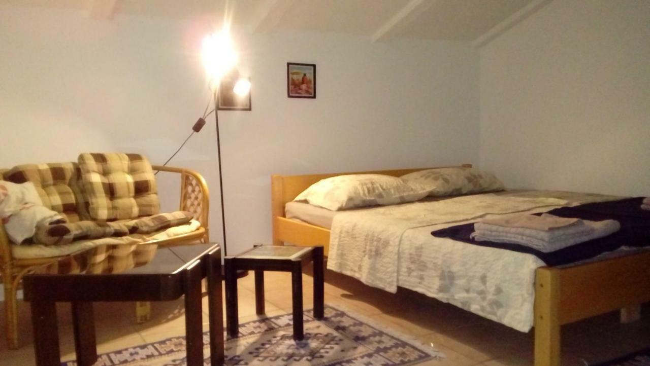 Apartmani Zlatko Πούλα Εξωτερικό φωτογραφία